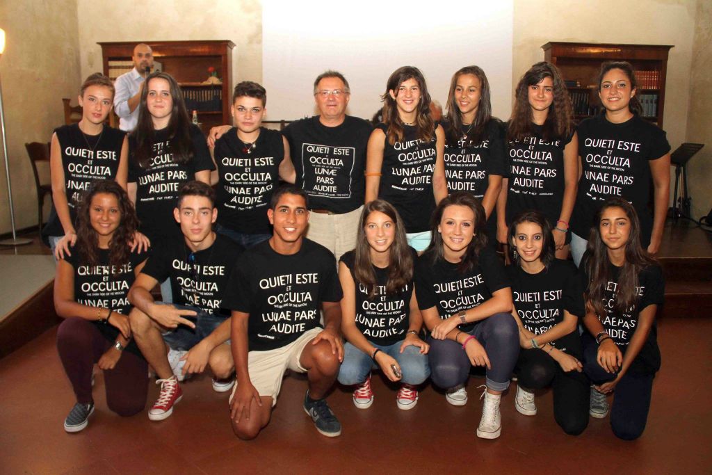 Di Cristoforo assieme agli studenti del Liceo Roiti